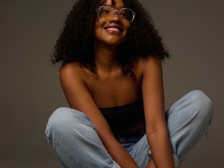 Эротический видеочат ELENNA-SNOW