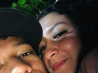 Эротический видеочат ElianayLuca