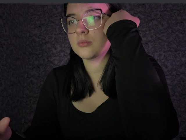 Скриншоты трансляции ElisaAniston