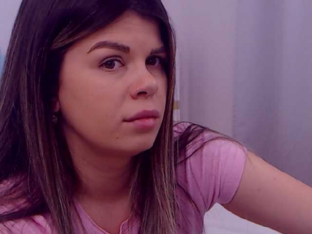 Скриншоты трансляции EliseTyler