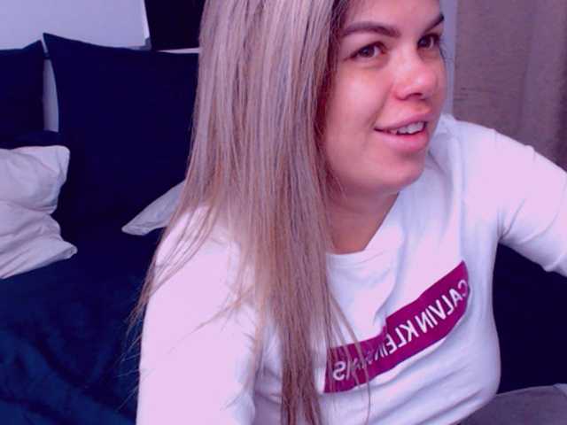 Скриншоты трансляции EliseTyler