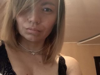 Эротический видеочат Ella-Pearlie