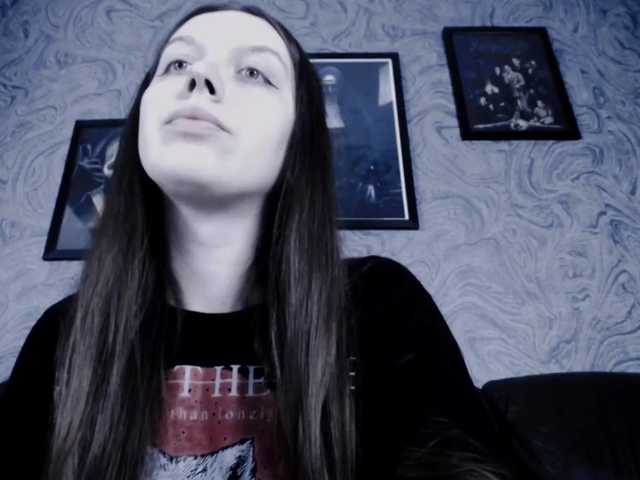 Скриншоты трансляции EllaDark