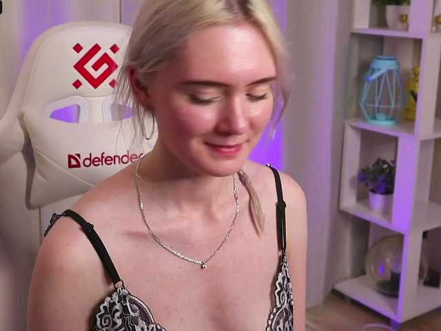 Скриншоты трансляции Ellefanning