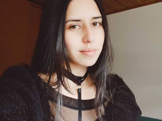 Фотография профиля Ellie-Roux