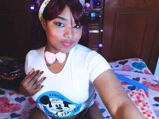 Эротический видеочат ellieDverall