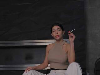 Эротический видеочат EllisMoor