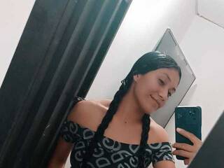 Эротический видеочат Emely18a