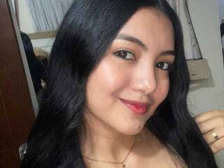 Эротический видеочат Emi-latingirl