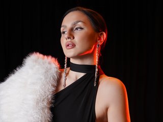 Эротический видеочат EmiliaBeynard