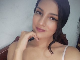 Эротический видеочат Emiliy-mml