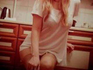 Эротический видеочат emilli5353