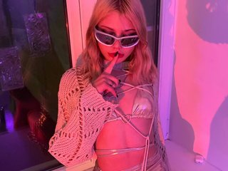 Эротический видеочат Emily_Blush