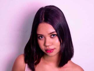 Эротический видеочат EmilyBloop