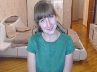 Эротический видеочат emilyholas6