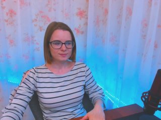 Скриншоты трансляции EmilyKissy