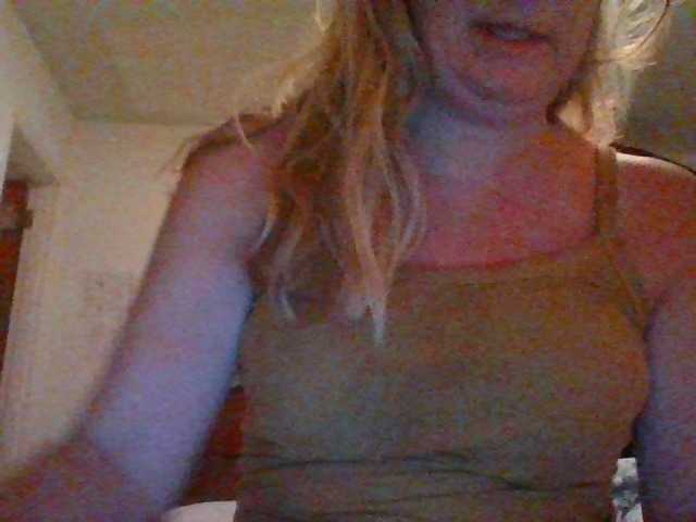 Скриншоты трансляции Emilylyn
