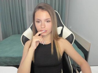 Эротический видеочат EmilySkout