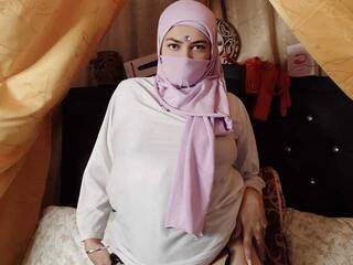 Эротический видеочат emiralove99