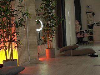 Эротический видеочат EmmaBlanco