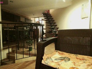 Эротический видеочат EmmaHerby1