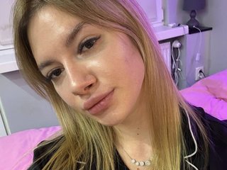 Эротический видеочат EmmaNix18
