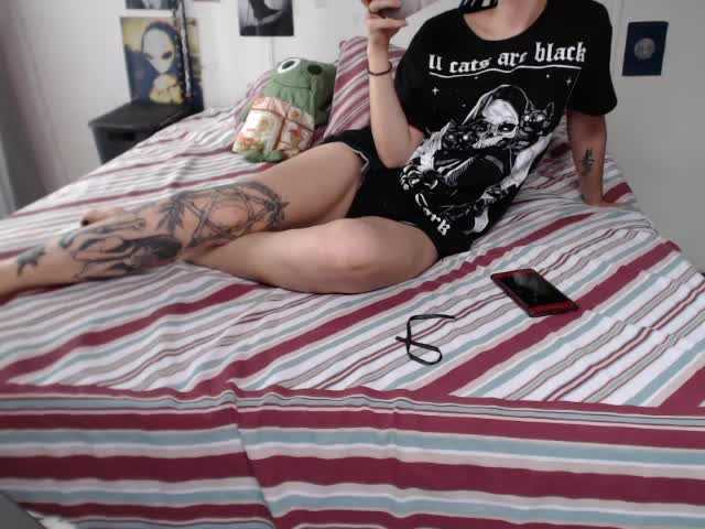 Скриншоты трансляции EmmaNoctis