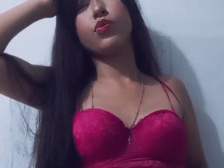 Эротический видеочат EmmaSaenz