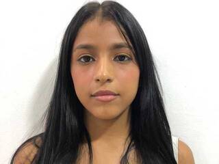 Эротический видеочат emyll01