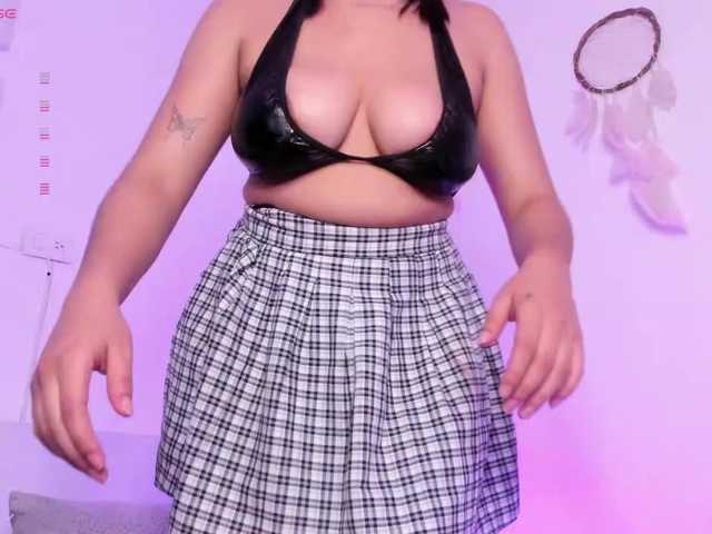 Скриншоты трансляции Emylopez