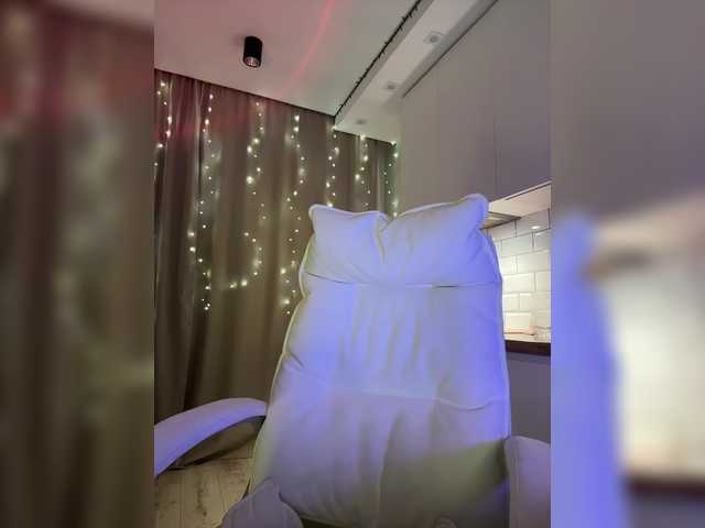 Скриншоты трансляции EnlivenLuv