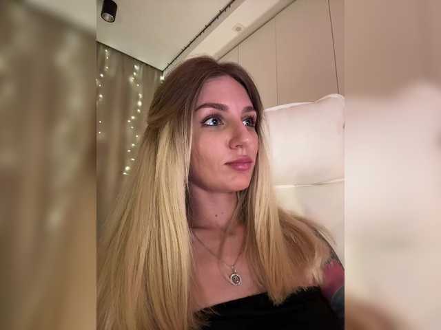 Скриншоты трансляции EnlivenLuv