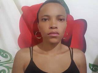 Эротический видеочат EPIPHANNIE