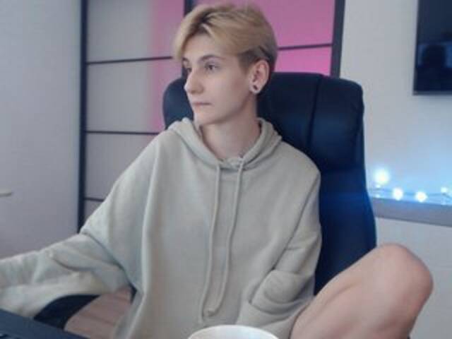 Скриншоты трансляции ErikaLis