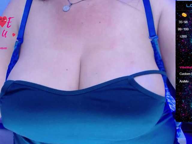 Фотографии esmeraldamilf ❤️​Welcome ​to ​my ​room❤ ​Use ​my ​TIPMENU -​It'​s ​active! ​​Tip ​​of ​​pleasure ​​11, ​​33 ​​and ​​99❤ #milf #mature #bigboobs #squirt #latina❤ Play with my tits squirt