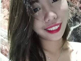 Эротический видеочат AlwaysHORNY18