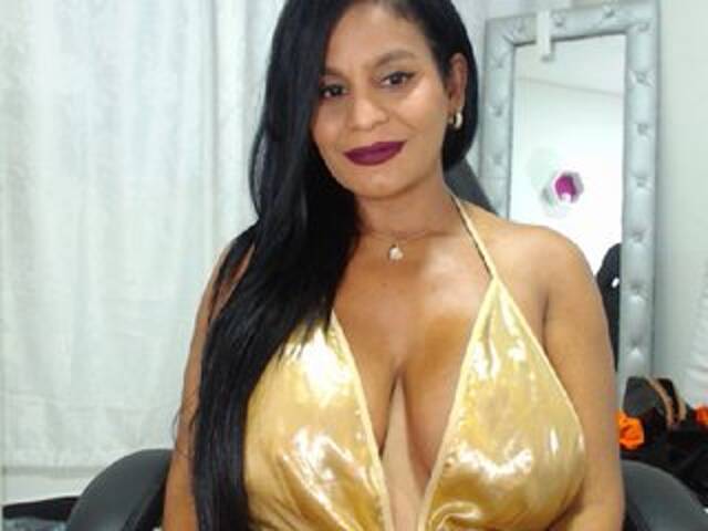 Скриншоты трансляции evafoxxy1