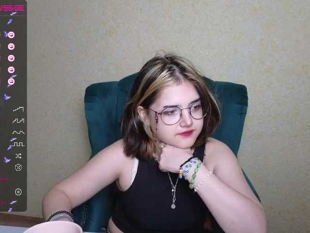 Скриншоты трансляции Evawell