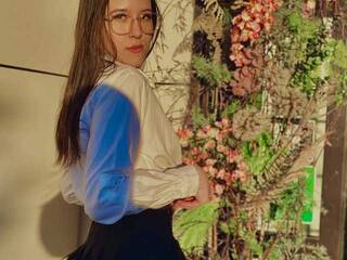 Эротический видеочат NickyColienc