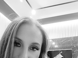 Эротический видеочат EvelynFantasy