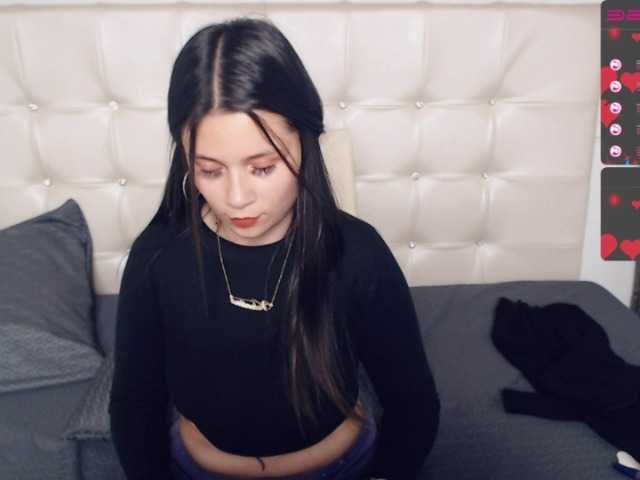 Скриншоты трансляции evelynncrush