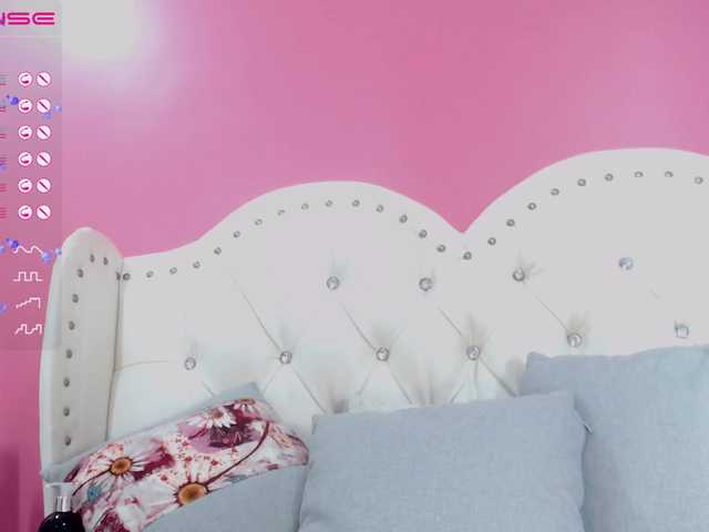 Скриншоты трансляции EvenynMonroe