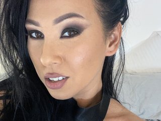 Эротический видеочат ExoticB3auty