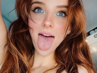 Эротический видеочат AudreyDevil