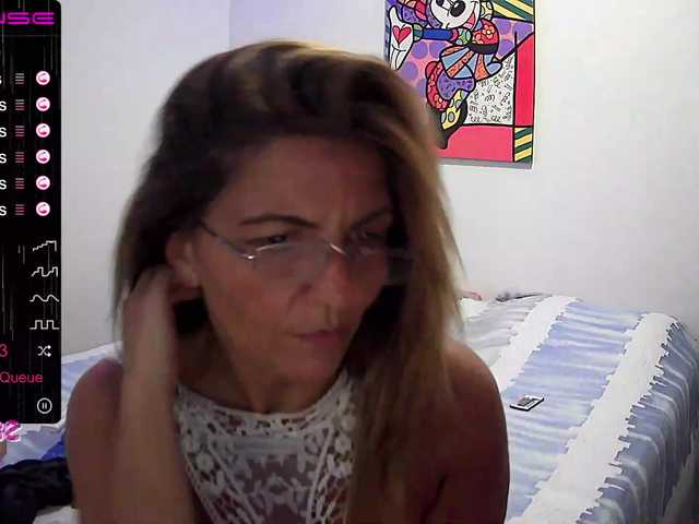 Фотографии Carolain39 Come on guys I started my show in private I want you in here