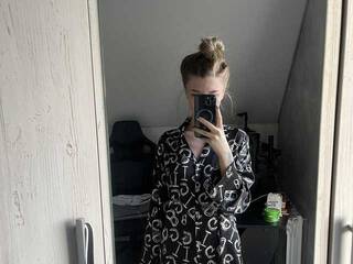 Эротический видеочат fiksikBoom