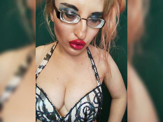 Фотографии findomgoaldigger #findom #paypig #lipfetish #mistress #tongue #biglips #lips #ignorefetish #joi #glasses #nosefetish #worship #bdsm #facefetish #lipfetish #sissy #fetish