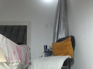 Эротический видеочат roxy-fisting