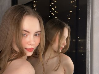 Эротический видеочат Fl0wersLover