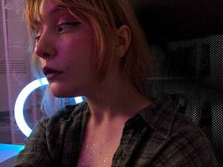 Эротический видеочат flora-son